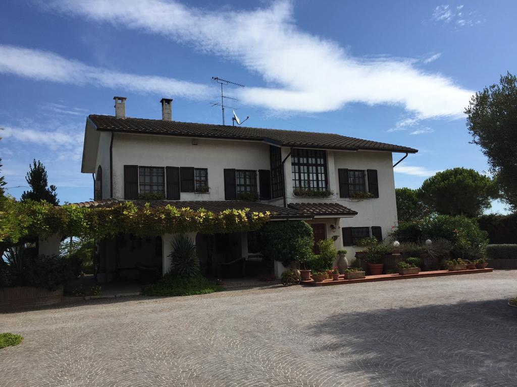 Villa Dolcevita San Costanzo Zewnętrze zdjęcie