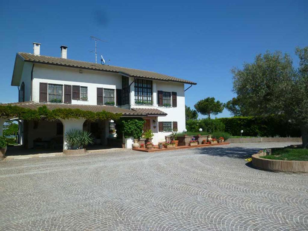 Villa Dolcevita San Costanzo Zewnętrze zdjęcie