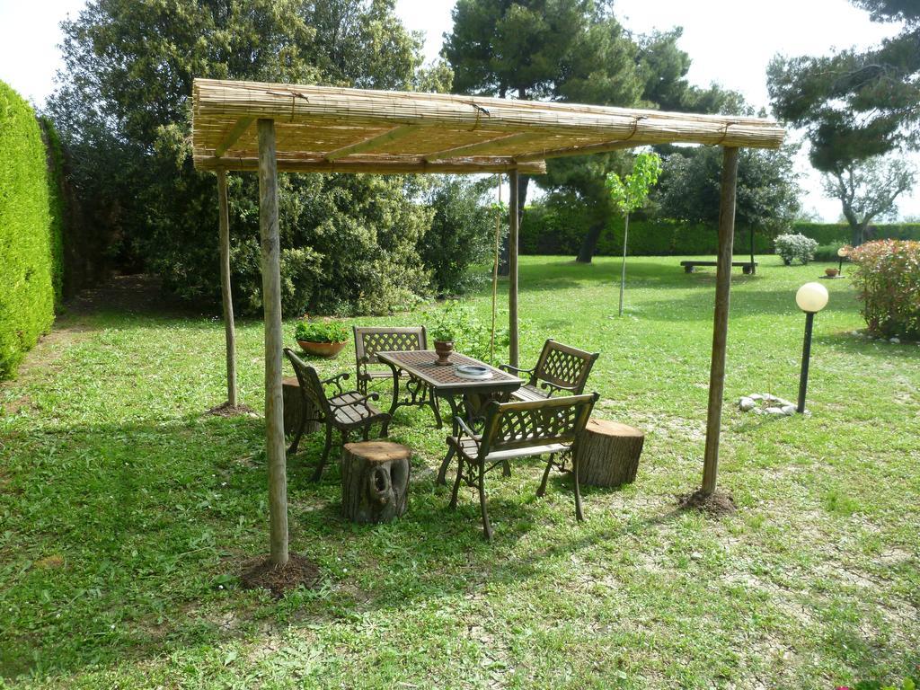Villa Dolcevita San Costanzo Zewnętrze zdjęcie