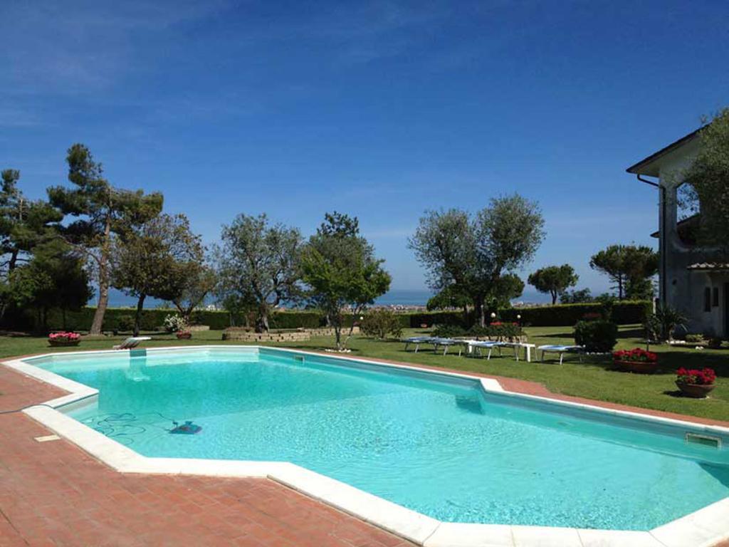Villa Dolcevita San Costanzo Zewnętrze zdjęcie